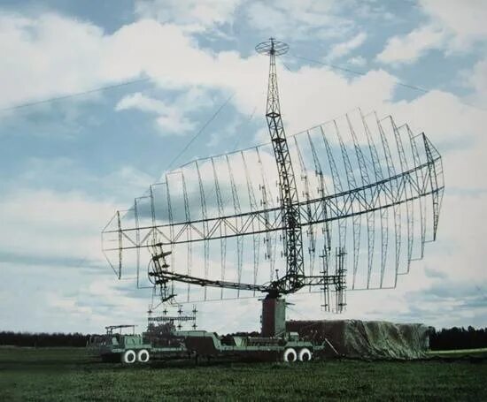 Радиолокационная станция дубрава фото Radar controls the airspace of Czechoslovakia as part of the ATS