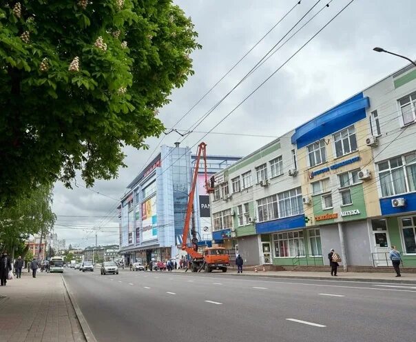 Радищева курск фото In Kursk, the struggle against "visual noise" continues. Today on the street Rad