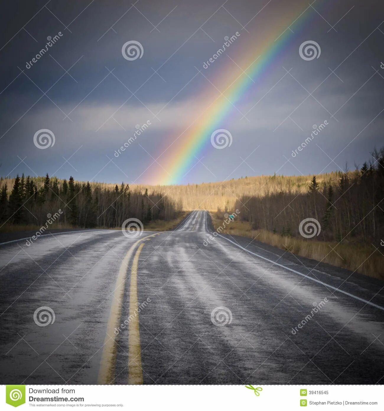 Радуга дорога фото Rainbow Country Road Dark Yukon Nature Landscape Stock Image - Image of landscap