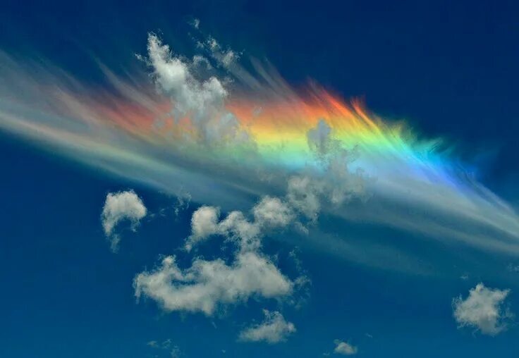 Радуга фото красивые в небе Fire Rainbows, which are very rare, are formed by light reflecting from ice crys