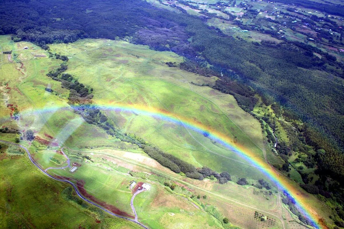 Радуга с самолета фото Bestand:Rainbow from the air 3.JPG - Wikipedia