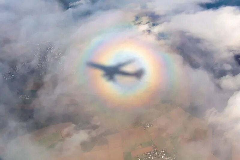 Радуга с самолета фото Фотогалерея :: Тень (владиМИR) // Клуб фотопутешественников FOTOTRAVELLER