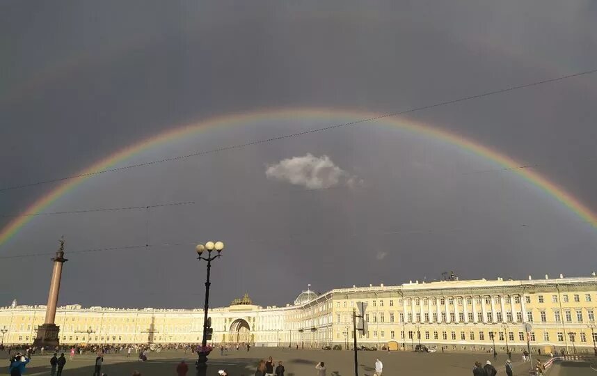 Радуга спб фото Шикарная двойная радуга над Петербургом восхитила горожан - фото. Metro