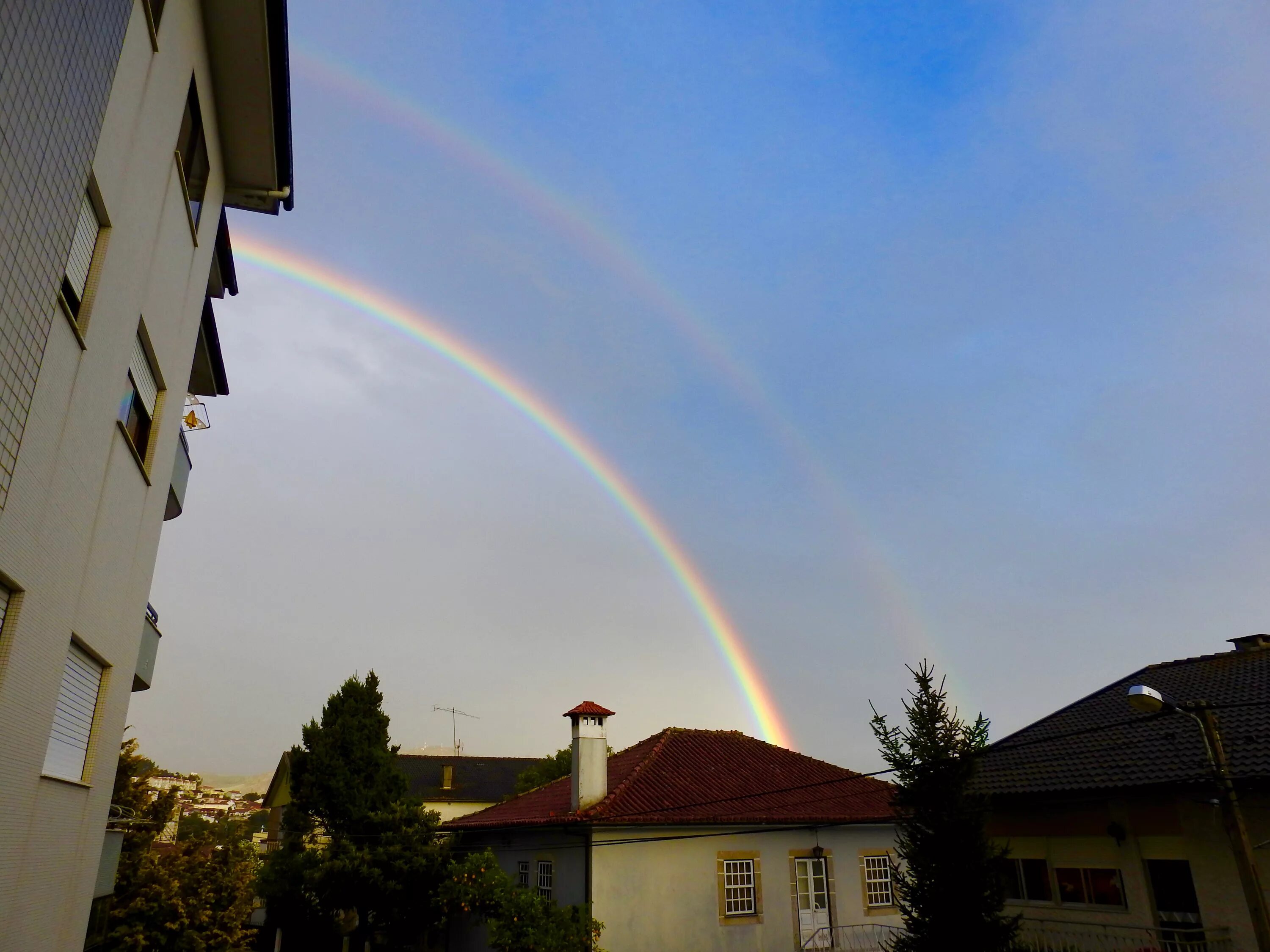 Радуга в домашних условиях фото Free Images : sky, rainbow, cloud, meteorological phenomenon, tree, atmosphere, 