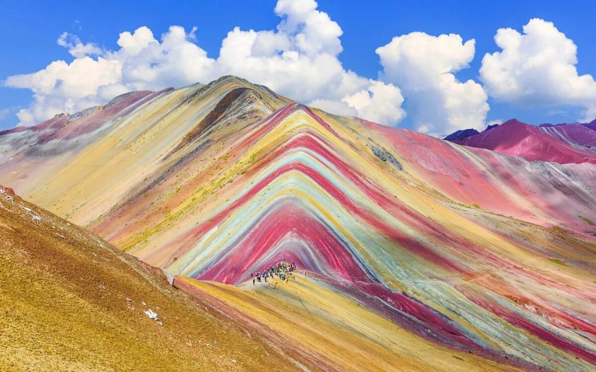 Радужная гора в перу фото The Rainbow Mountain in Peru Looks Unreal - But You Can Actually Plan a Trip