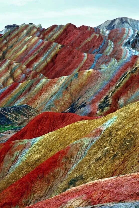 Радужные горы в китае фото Denksiya Landscape, Colored Mountains of China-located in the southern part of t