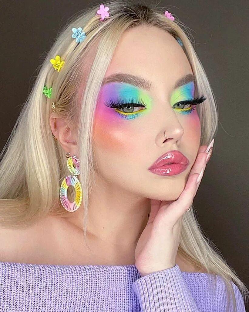 Радужный макияж с губами и с веками Instagram Rainbow eye makeup, Eye makeup, Pastel makeup