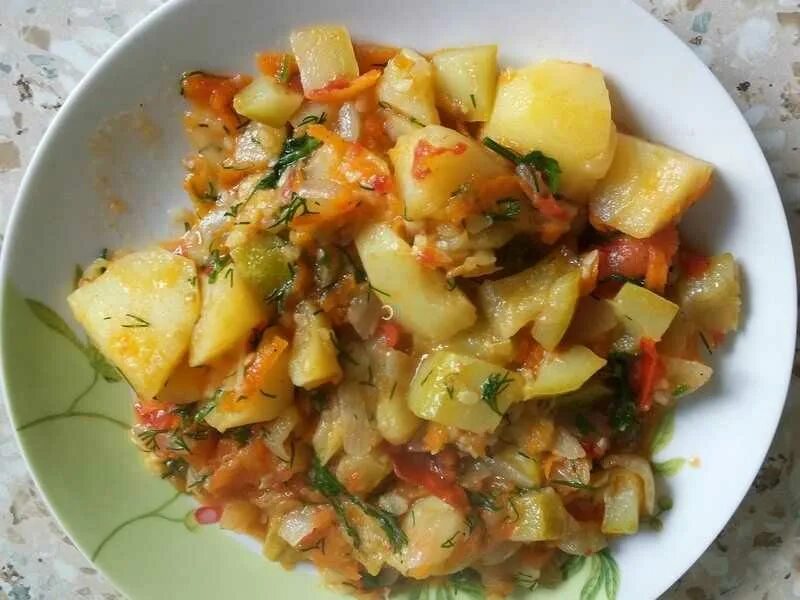 Рагу из овощей с кабачками фото Рагу из кабачков и картошки в мультиварке: найдено 74 изображений