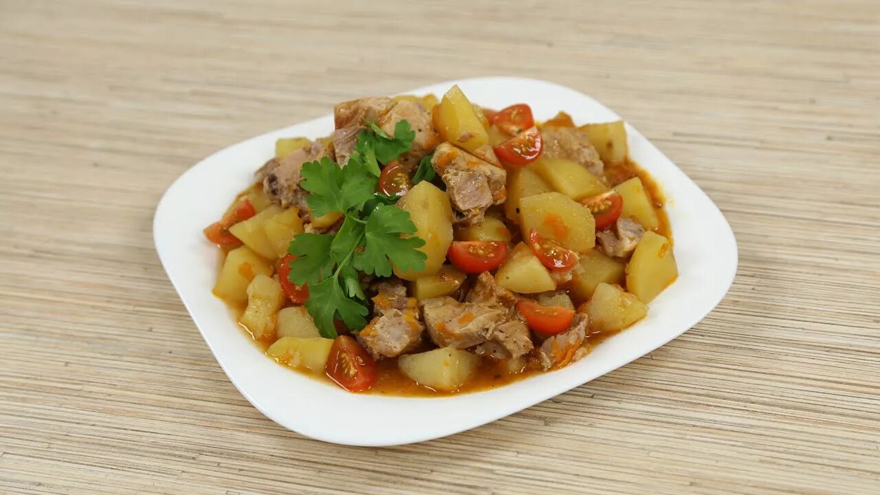 Рагу из свинины с овощами фото ВКУСНЫЙ ТУШЕНЫЙ КАРТОФЕЛЬ В МУЛЬТИВАРКЕ, РЕЦЕПТ КАРТОФЕЛЯ ТУШЕНОГО С МЯСОМ #РЕЦЕ