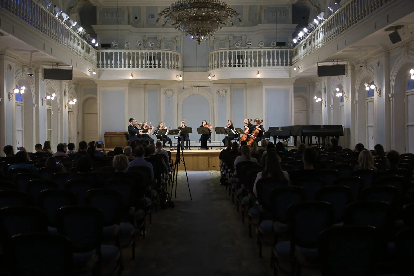 Рахманиновский зал фото Moscow Tchaikovsky Conservatory - String Octet of Assc. Prof. Anna Yanchishina’s