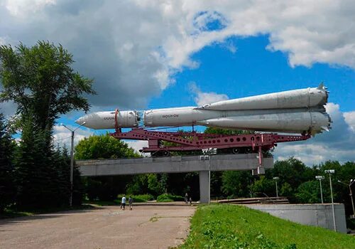 Ракета калуга фото Начат ремонт ракеты-носителя "Восток" "Жить Хорошо" - калужский журнал