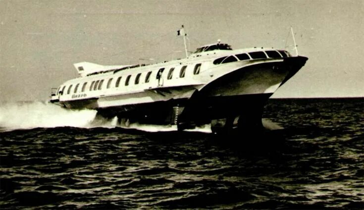 Ракета судно на подводных крыльях фото Dark Roasted Blend: Streamlined Soviet Passenger Hydrofoils Soviet, Abandoned sh