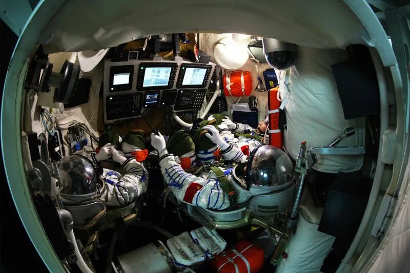 Ракета внутри фото Here's How Spacecraft Dashboards Evolved, and Where They're Headed Spacecraft, O