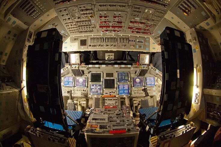 Ракета внутри фото Flight Deck of the Space Shuttle Discovery photos Space shuttle, Flight deck, Sp