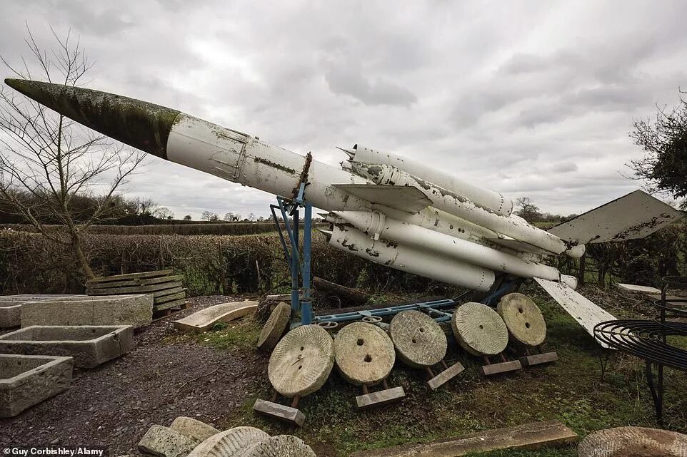 Ракета земля воздух фото Haunting images from fascinating new book Abandoned Cold War Places, by Robert G