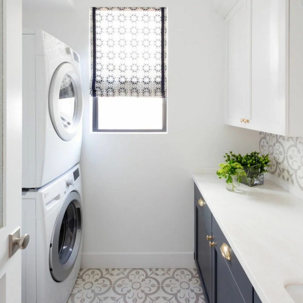 Раковина а из плитки в постирочную фото 10 Clever Ideas for a Better Laundry Room Laundry room design, Laundry room deco