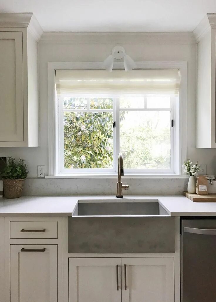 Раковина у окна фото 30+ Kitchen Window Ideas (Modern, Large, and Small Kitchen Window Dressing Ideas