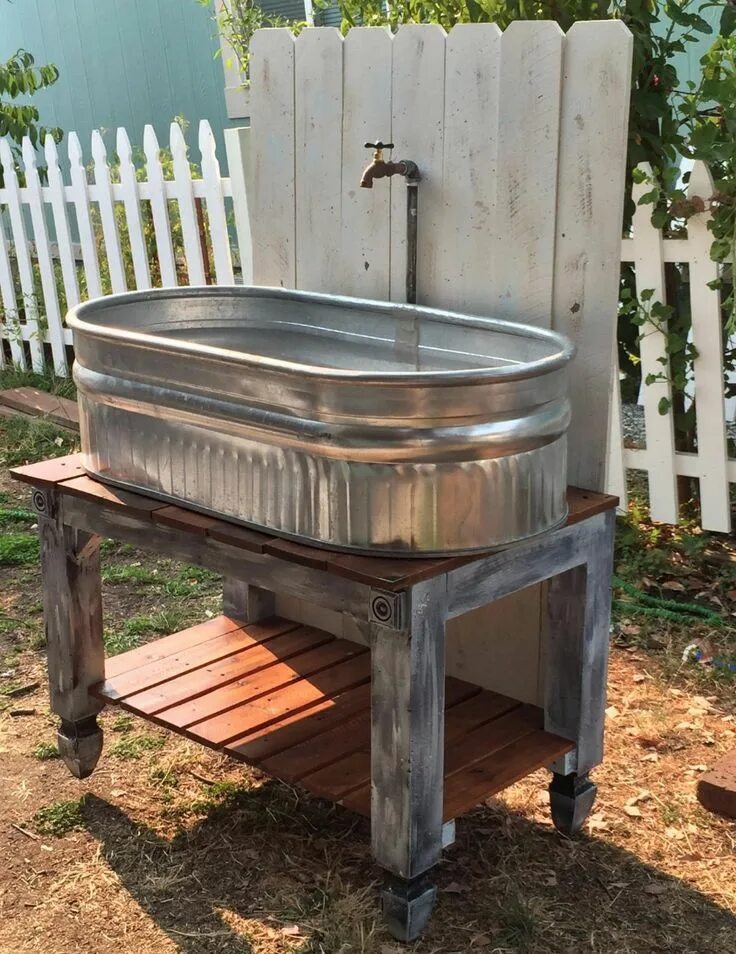 Раковины на дачу фото Potting bench compliment or on the deck. Outdoor sinks, Dog washing station, Gar