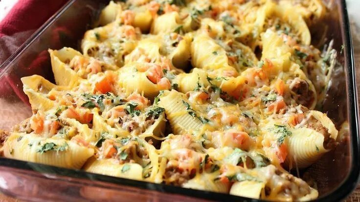 Ракушки фаршированные фаршем фото Taco Stuffed Pasta Shells - yummiepickle.com Easy pasta dishes, Recipes, Pasta d