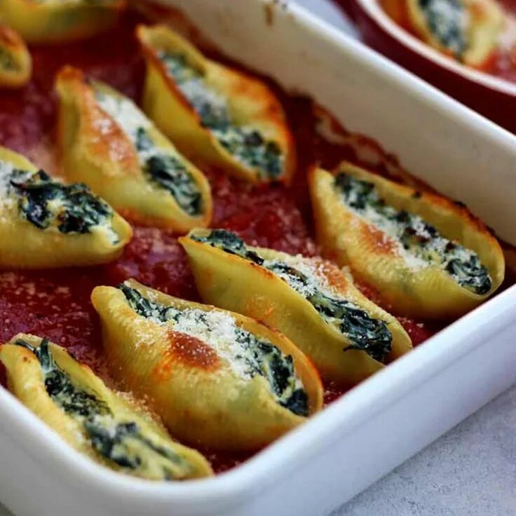 Ракушки фаршированные фаршем фото 5 Ingredient Stuffed Shells Vegetarian comfort food, Vegan stuffed shells, Homem