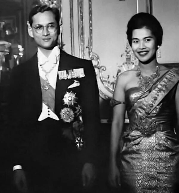 ไ อ เ ด ย King bhumibol Thailand 100 ร า ย ก า ร ร า ช ว ง ศ, ป ร ะ ว ต ศ า