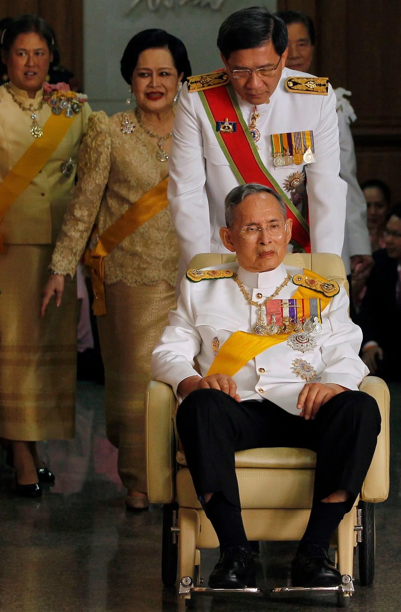 Рама 9 фото Bhumibol Adulyadej, 88, People’s King of Thailand, Dies After 7-Decade Reign - T