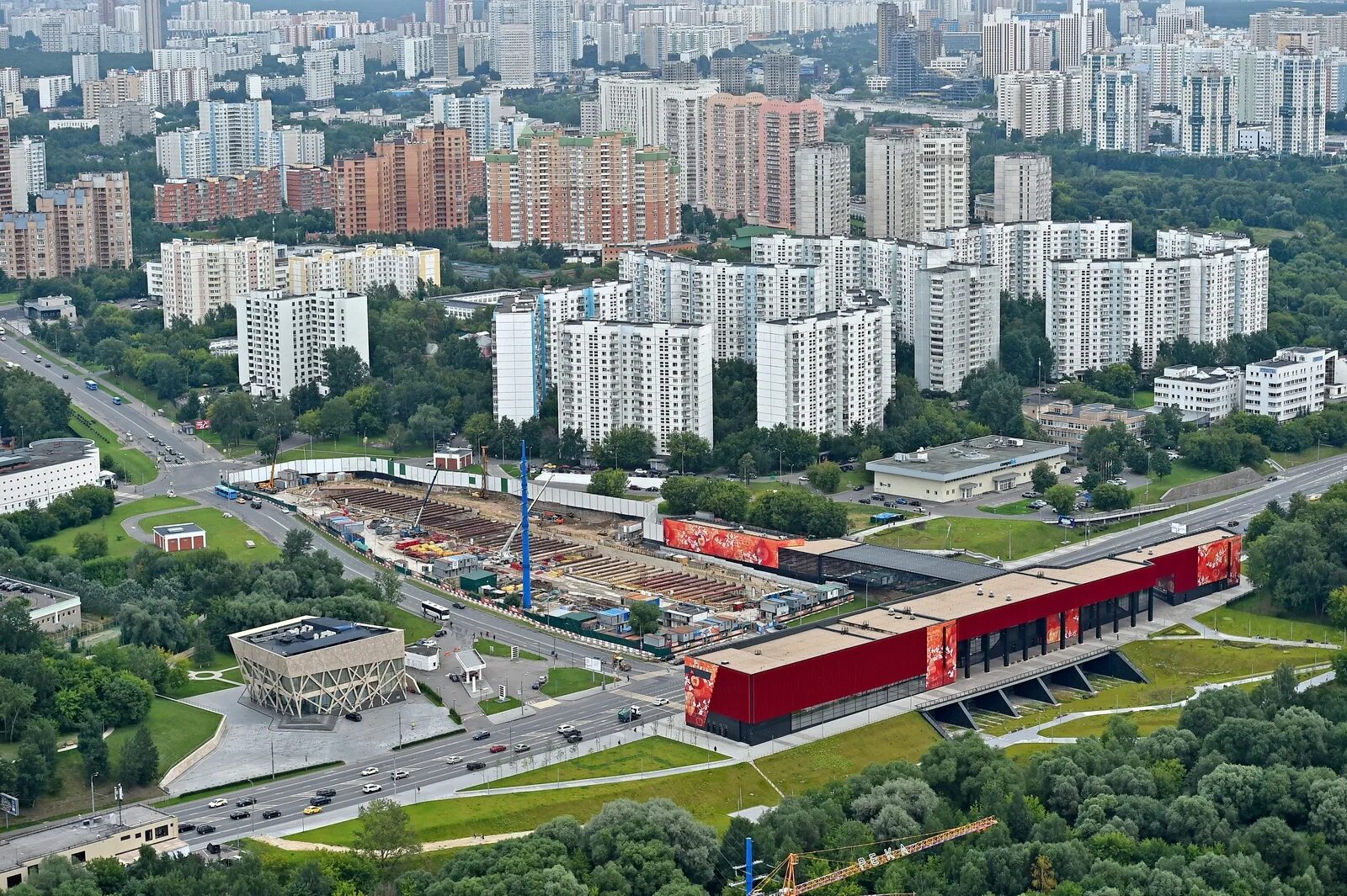 Раменки москва мичуринский проспект фото Небоскребы на Мичуринском проспекте у станции метро "Раменки" введут осенью - Ко