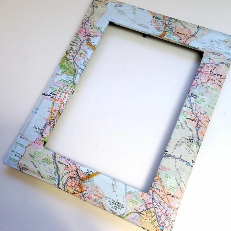 Рамка для фото в домашних условиях Go Places With a DIY Map Picture Frame Diy picture frames, Map pictures, Diy map