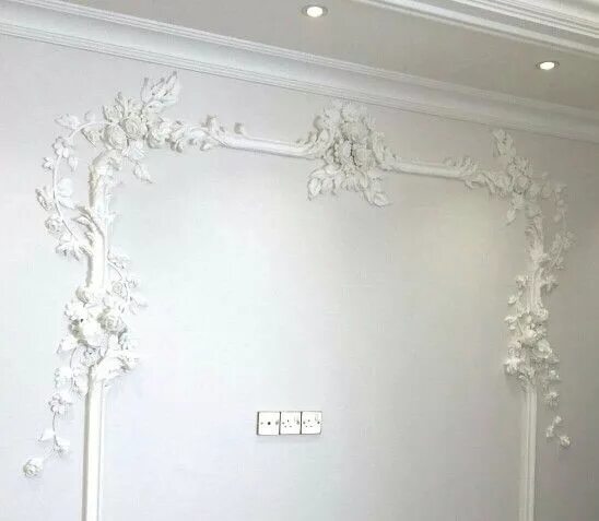 Рамки на стене в интерьере из полиуретана Pin on Decor Creative wall decor, Ceiling design living room, Plaster wall art