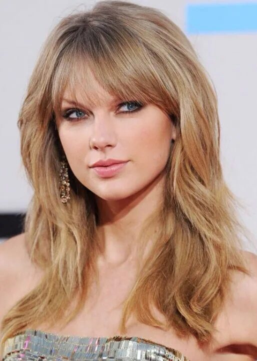 Рапсодия стрижка на длинные волосы с челкой Pin on hair Taylor swift haircut, Taylor swift hair, Long hair styles