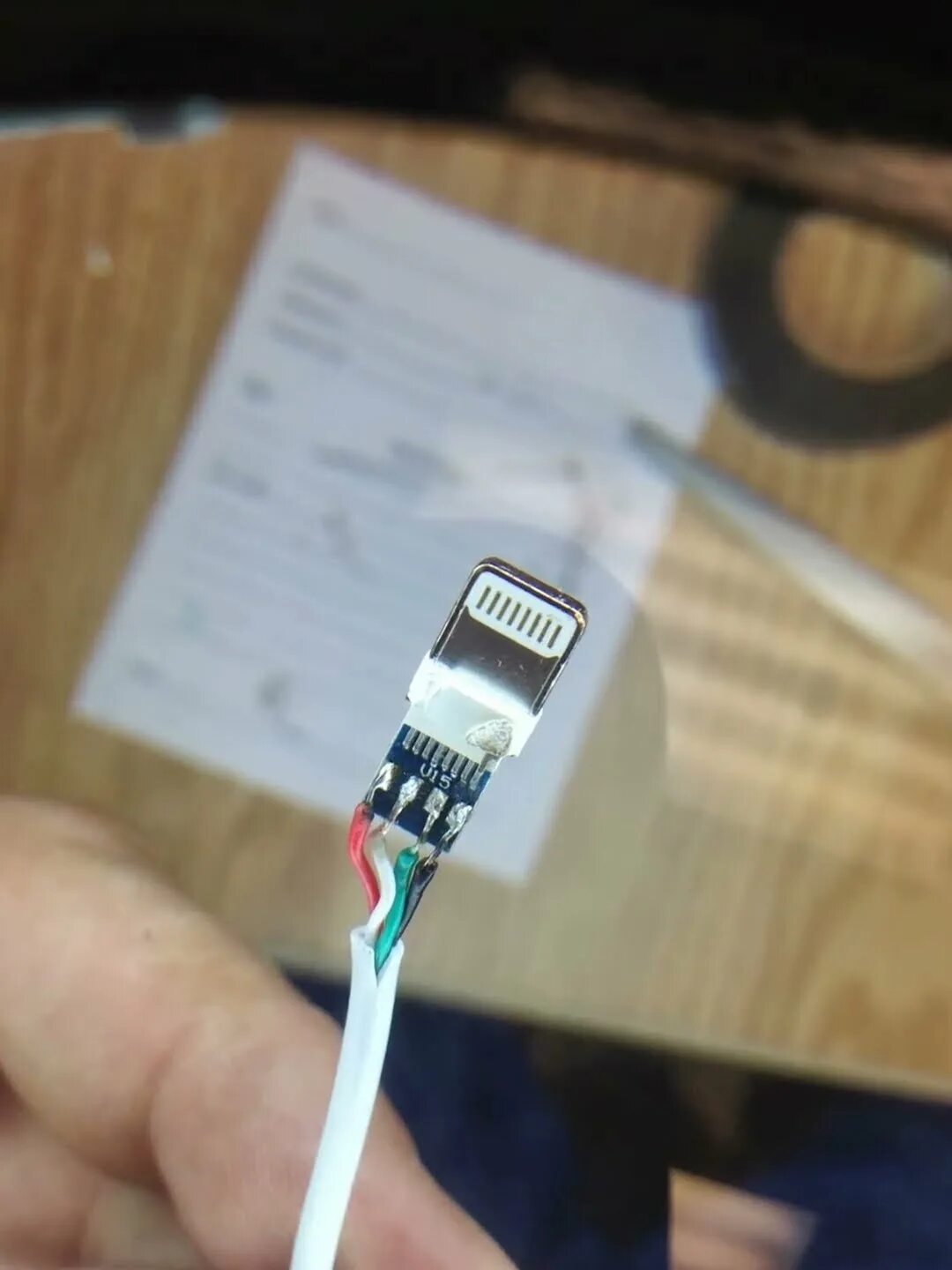 Распайка для айфон How to repair resolder the small reverseable iphone 5 usb lightning connector - 