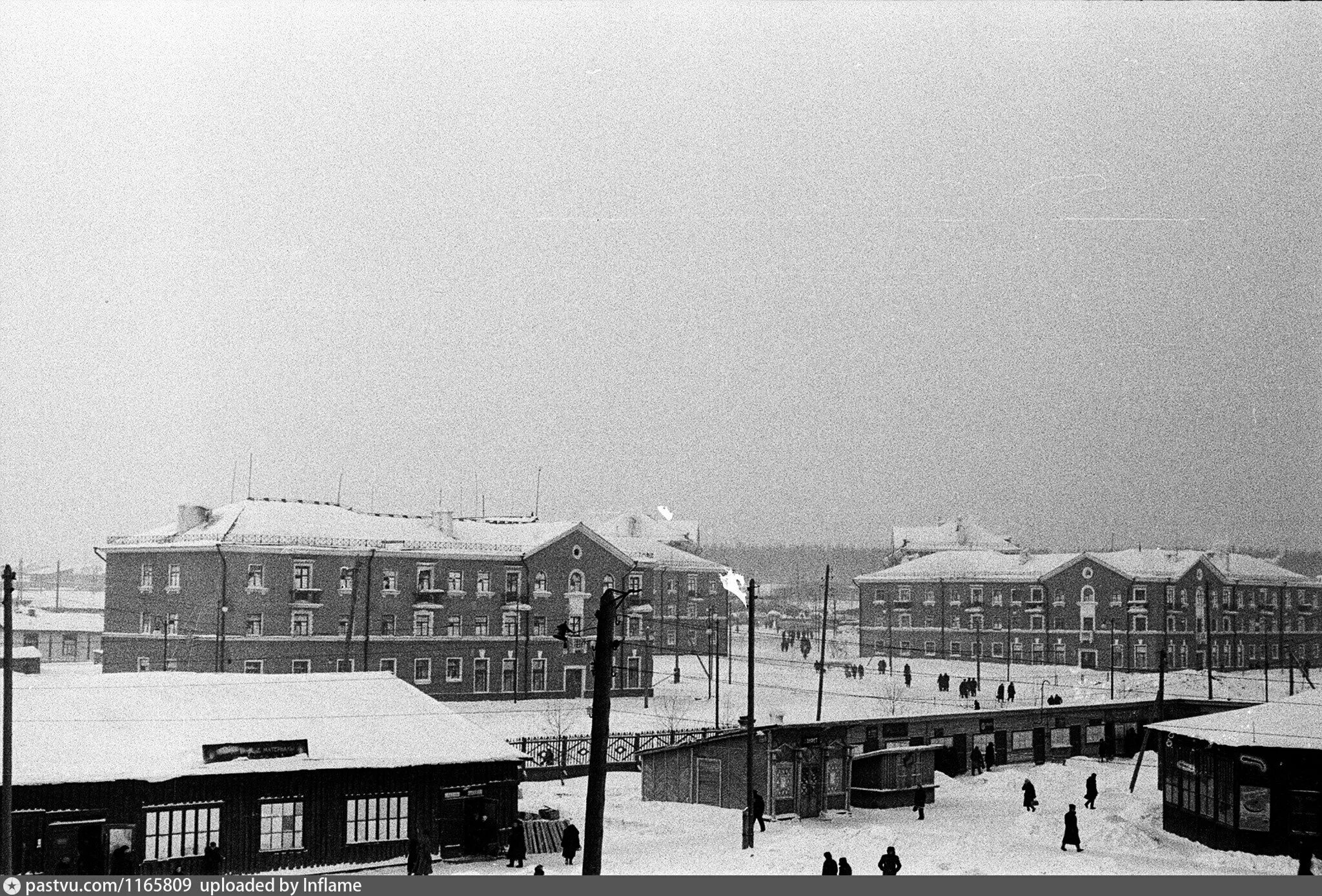 Распечатать фото екатеринбург уралмаш Свердловск. Перекресток ул. 40 лет Октября - Кировградская - Фестивальная - Retr