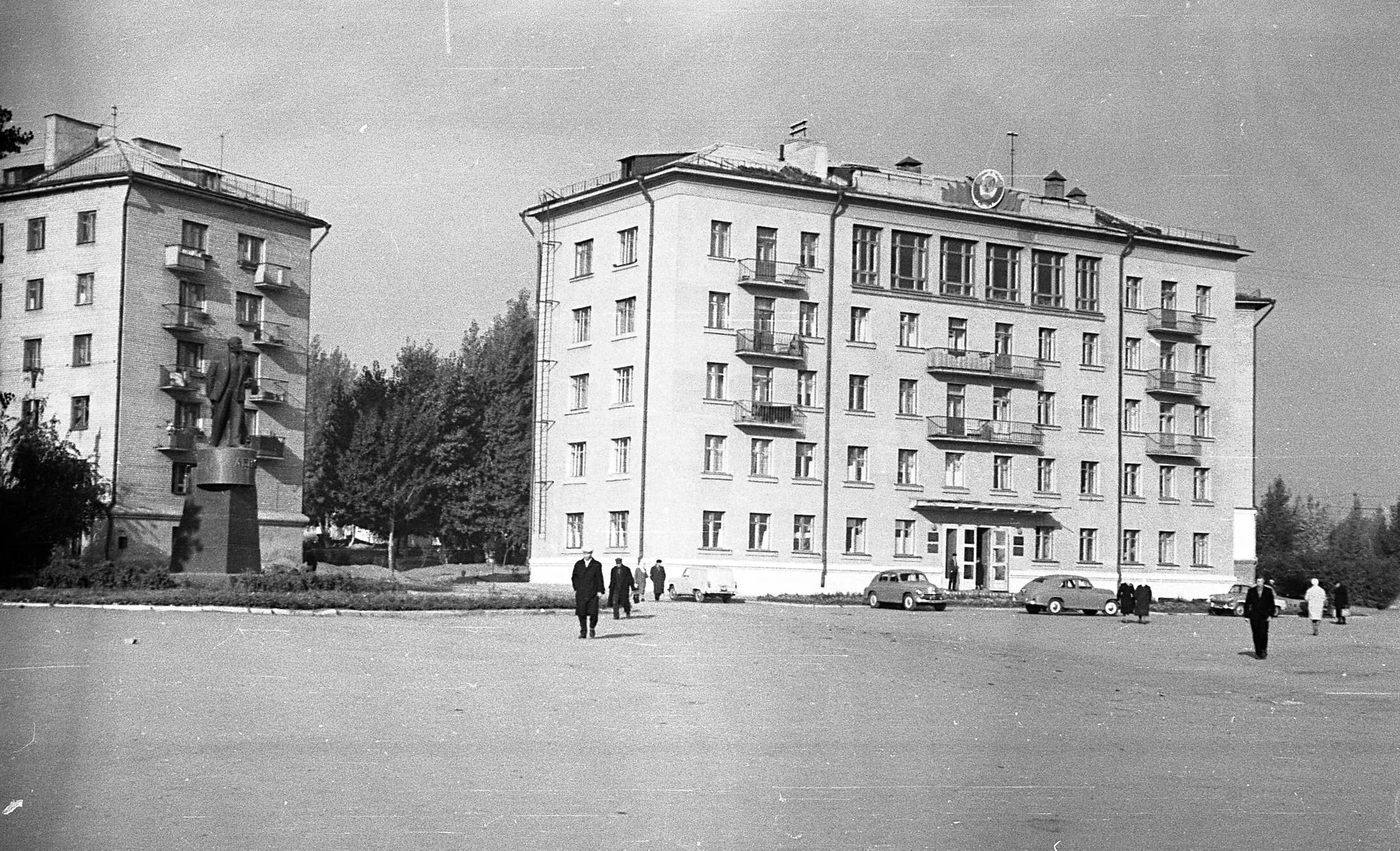 Распечатать фото ленинский район Ленинский райисполком Фотографии старого Саратова