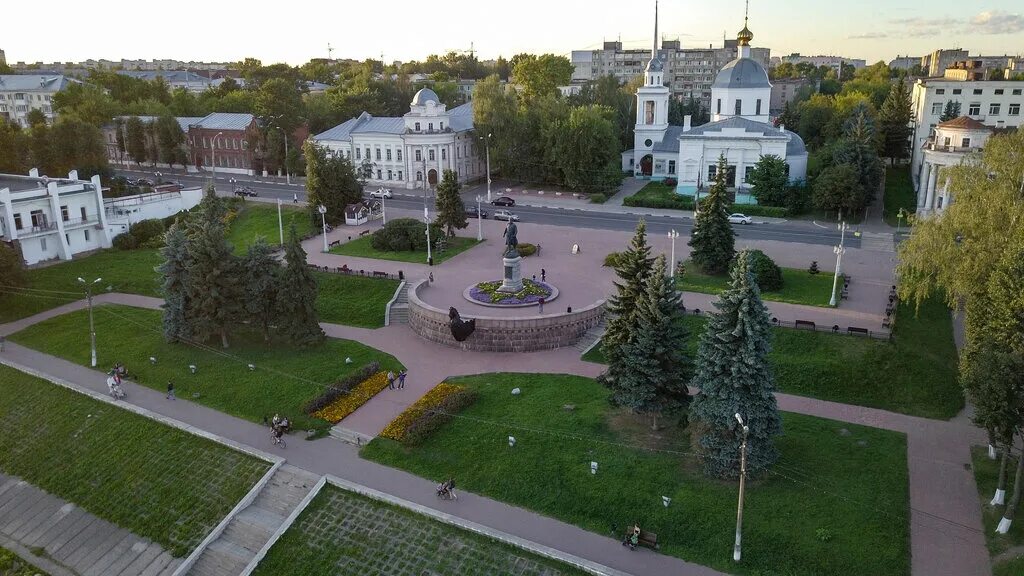 Распечатать фото в твери рядом со мной Афанасий Никитин, памятник, мемориал, Тверь, Заволжский район - Яндекс Карты