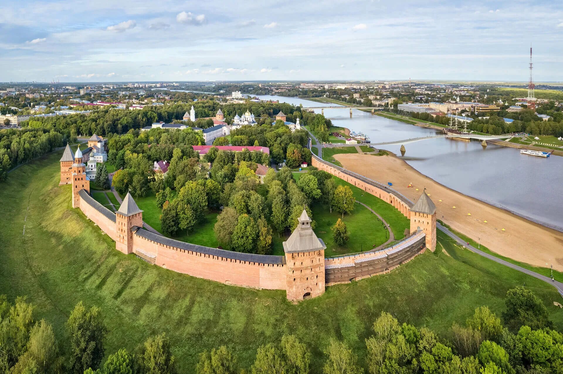 Распечатать фото великий новгород адреса Великий Новгород spadchyna.by