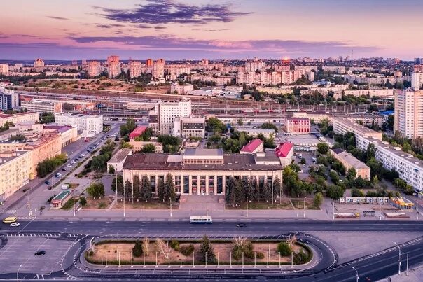 Распечатать фото волгоград #клуб_путешественников #города_россии Volgograd is a city in the south-east of t