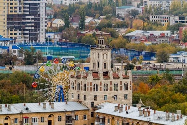 Распечатать фото волгоград центральный район Ретро фото нашего города. Драматический театр им. М. Горького в Волгограде. 1960