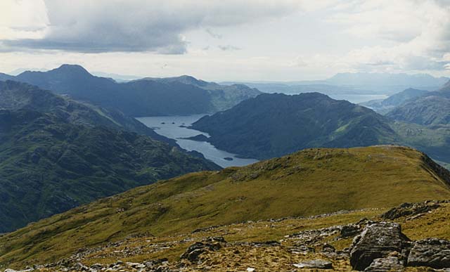 Распечатать фото западный File:View west from Sgurr a' Mhaoraich - geograph.org.uk - 721448.jpg - Wikimedi