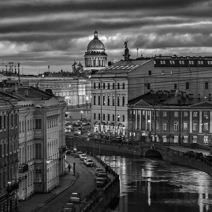 Распечатать маленькие фото спб Alexander Petrosyan on Instagram: "Черно-белый Петербург" Petersburg, City, Inst