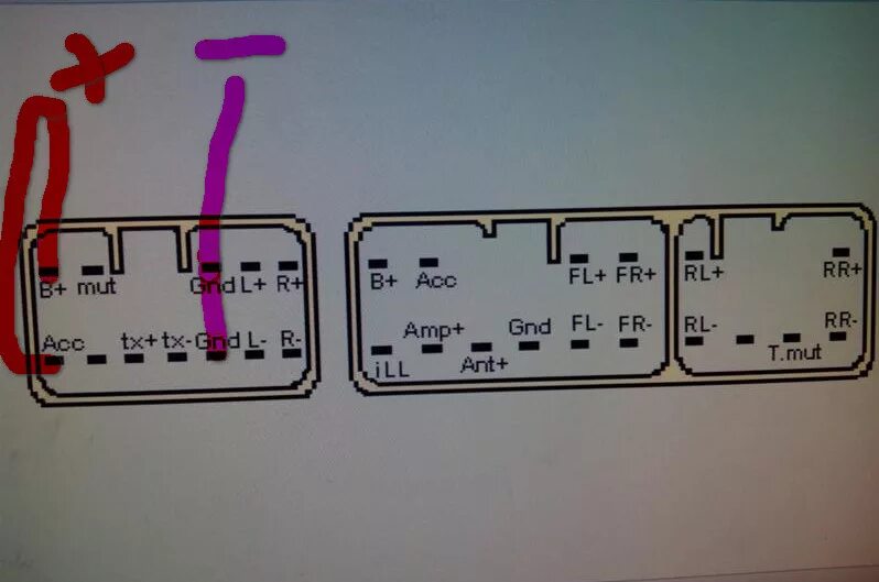 Распиновка подключения магнитолы тойота Ответы Mail.ru: как подключить магнитолу без штекера.