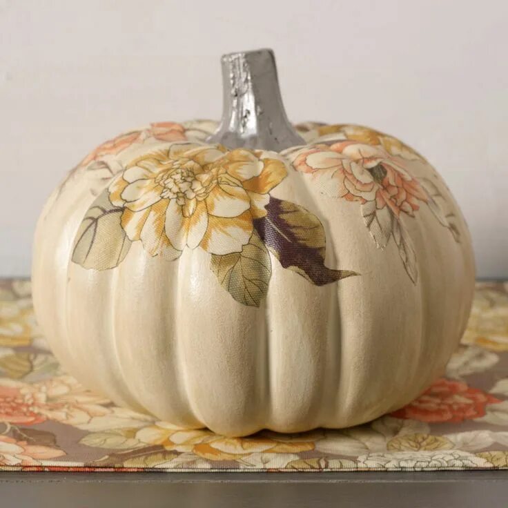 Расписные тыквы фото Pumpkin Decoupage with Fabric Decoraciones de calabaza, Calabazas pintadas, Arte