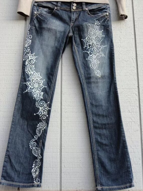 Расшить джинсы фото Upcycled custom order hand bleached jeans Etsy Diy jeans, Bleken jeans, Upcycled