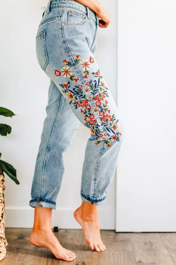 Расшить джинсы фото Wildflower Embroidered Denim Jeans Fashion, Clothes, Fashion outfits