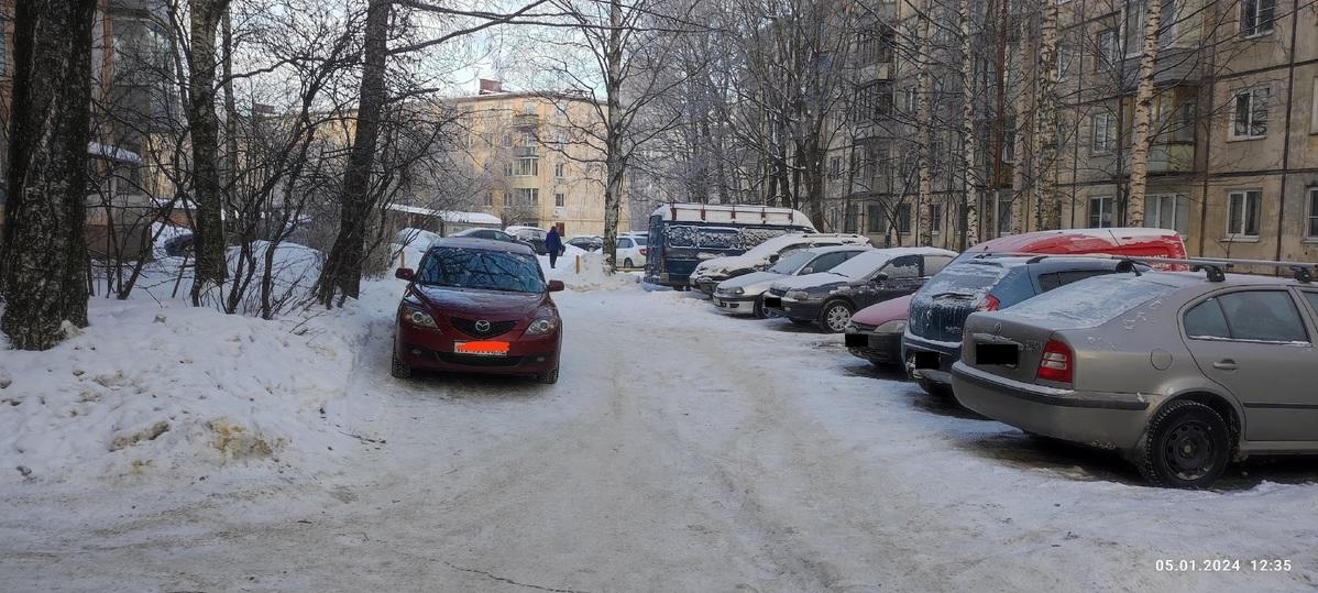 Рассвет авто просп победы 93 1 фото Неизвестные закидали яйцами долго гревшуюся машину в Петрозаводске - МК Карелия