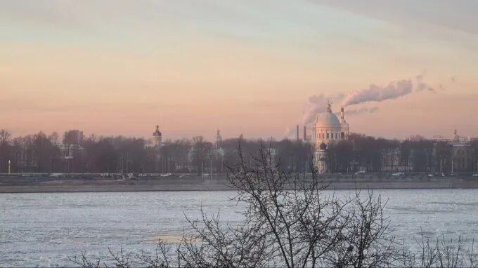 Рассвет санкт петербург исторический район чекуши фото Начало зимы принесло в Петербург живописный рассвет