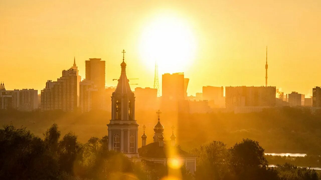 Рассвет сегодня в москве фото Адская жара за последние 150 лет. В Москве ожидают самое теплое лето на все 3 ме