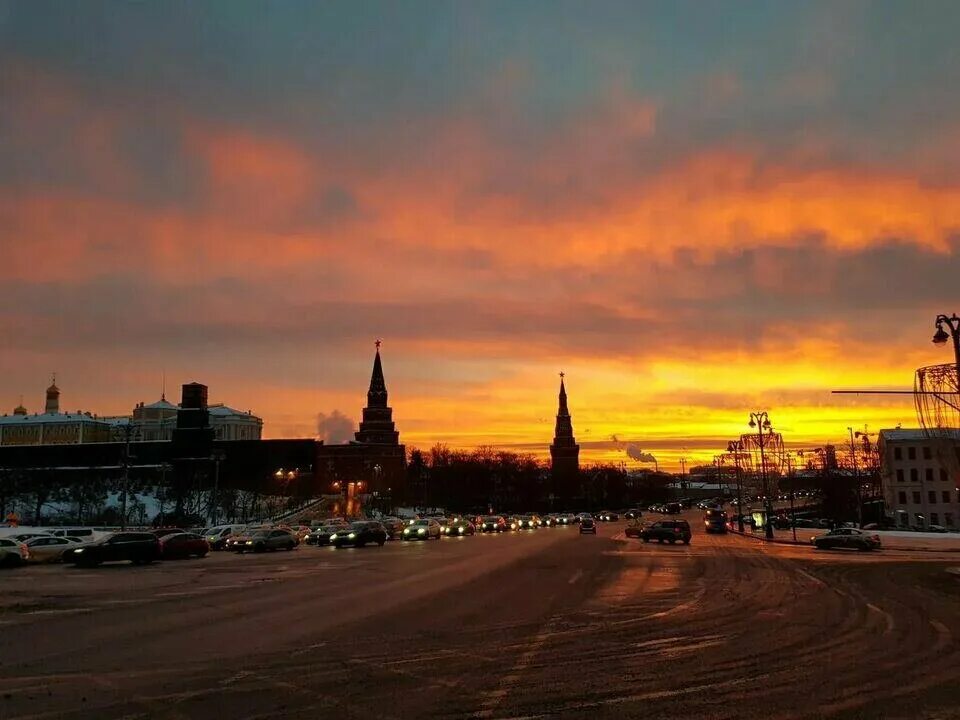 Рассвет сегодня в москве фото Photo: Moscow Kremlin, museum, Moscow, Ivanovskaya Square - Yandex Maps