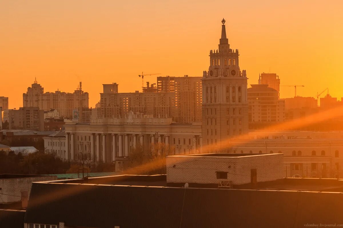 Рассвет воронеж фото Воронеж. Рассвет на высотке с громоотводом - Prophotos.ru. Профессионально о фот