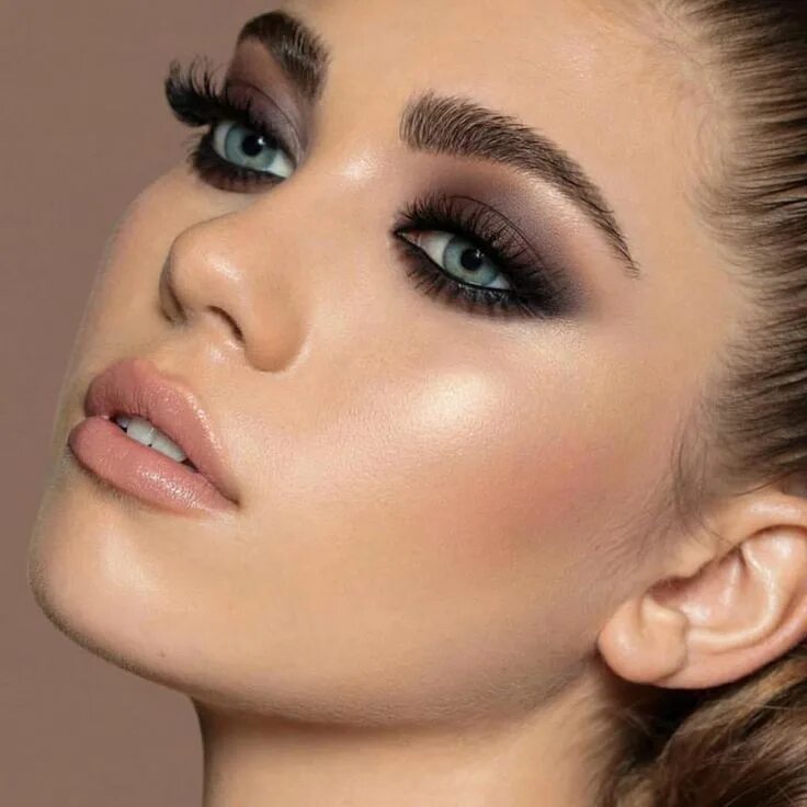 Растушеванный макияж фото Le smoky eyes pour les débutantes