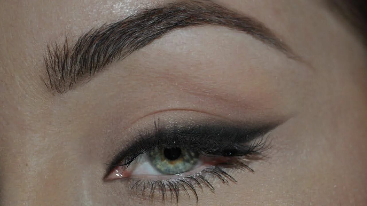 Растушевка стрелок макияж SMOKEY EYELINER / ДЫМЧАТАЯ ПОДВОДКА ДЛЯ ГЛАЗ Smokey eyeliner, Makeup eye looks, 